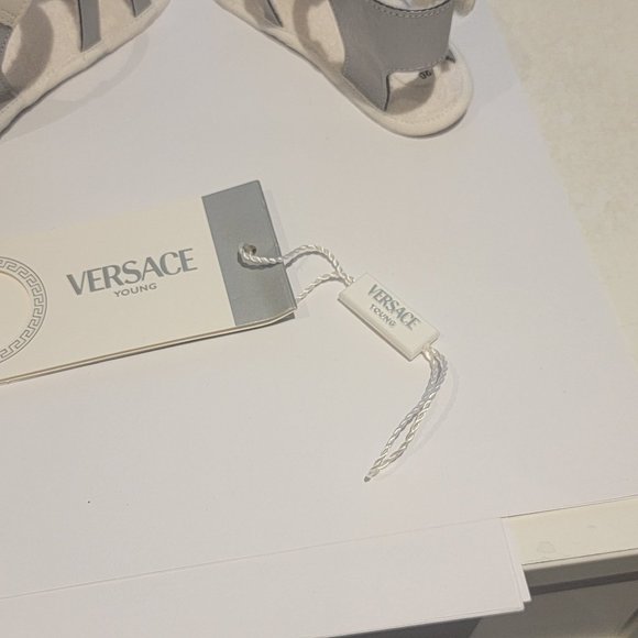 Versace Baby Shoes / Sandals Size 20eu / 5 - Used but great condition - Picture 6 of 16